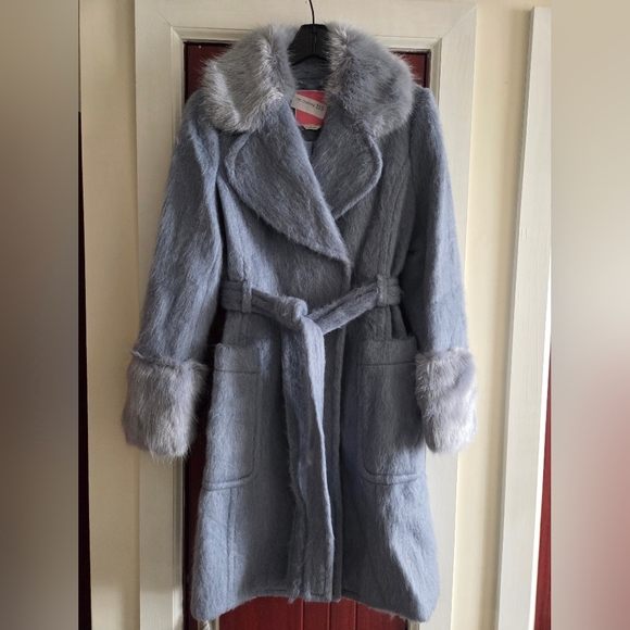 Kate Spade New York Fluffy Faux Fur Trimmed Belted Coat, Sz 8 - Picture 3 of 5